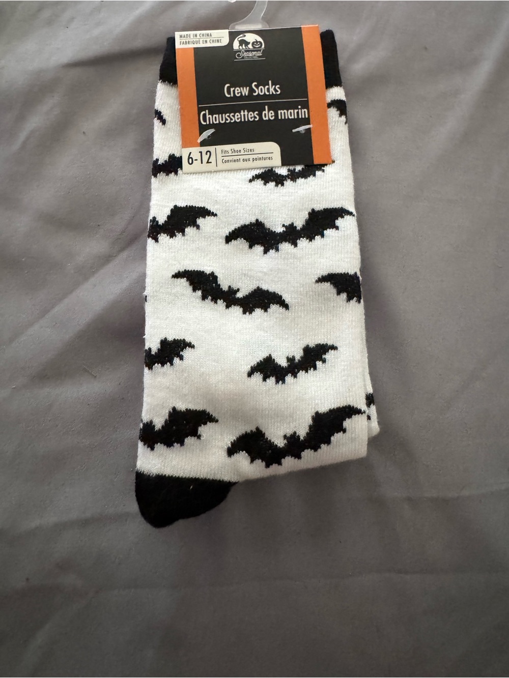 Crew Socks - Black Bat Pattern on White - Unbranded